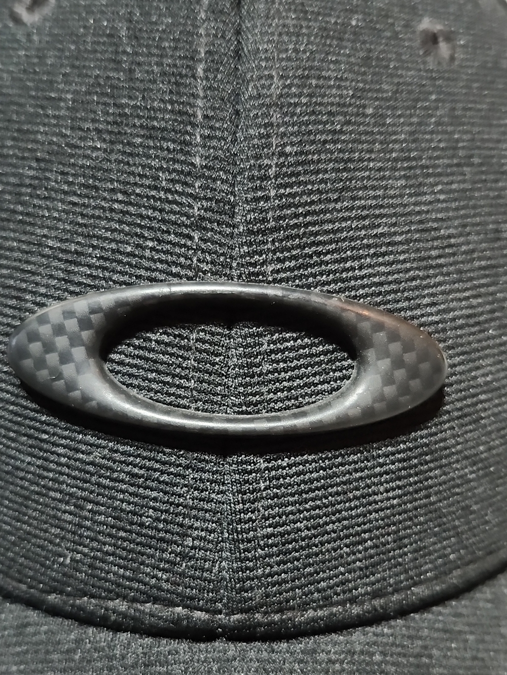 OAKLEY TINCAN BLACK-ON-BLACK CARBON FIBER ELLIPSE LOGO FLEX FITTED CAP HAT - Picture 3 of 13